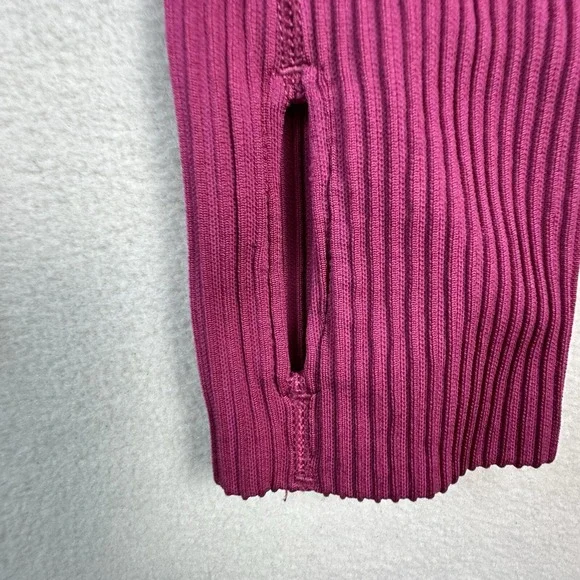 Lululemon Shirt Womens Size 2 Red Textured REST LESS Hoodie Running Gym Top - Picture 7 of 8